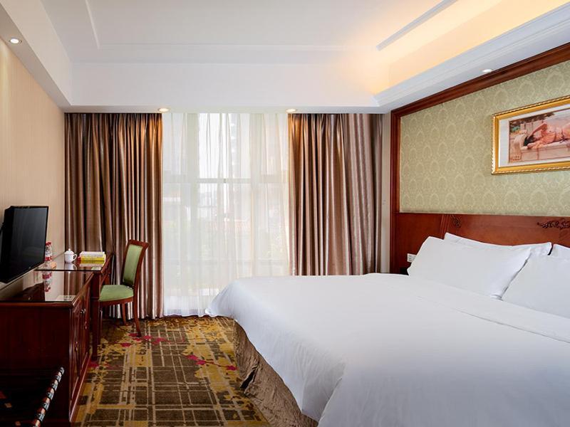 Vienna Hotel Dongguan Hou street Wanda Plaza Buitenkant foto