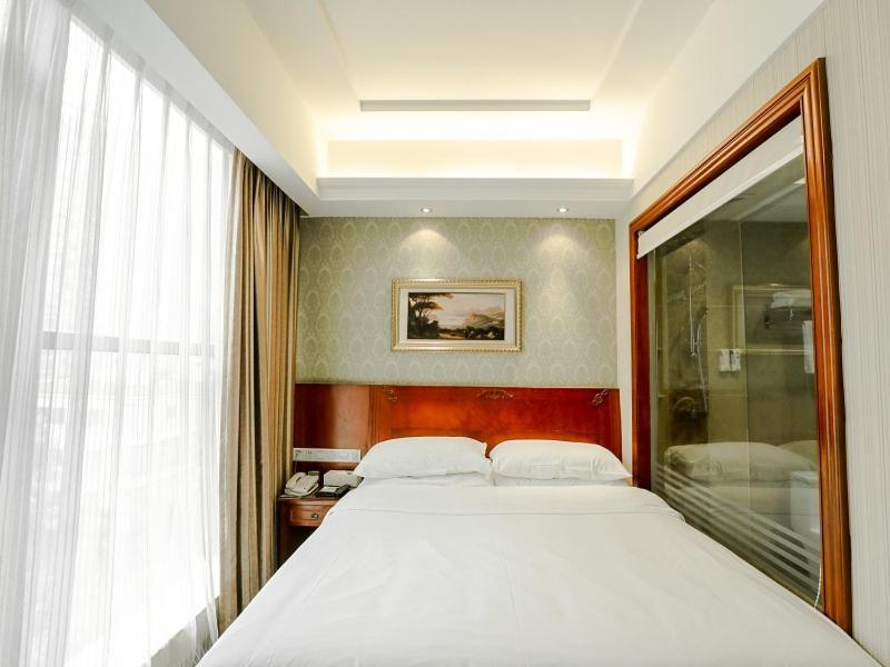 Vienna Hotel Dongguan Hou street Wanda Plaza Buitenkant foto